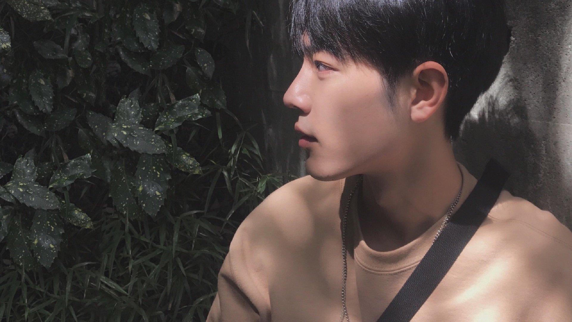 《跨界合作：电竞品牌与主流娱乐的融合》，电子竞技多元跨界